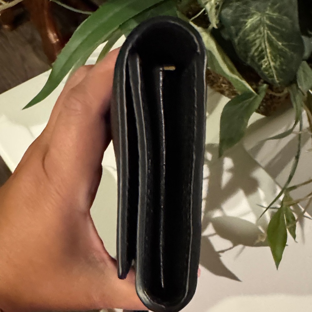 Tory Burch Black Wallet with Gold Logo. 🔥🔥🔥Brand New!! - Picture 2 of 6